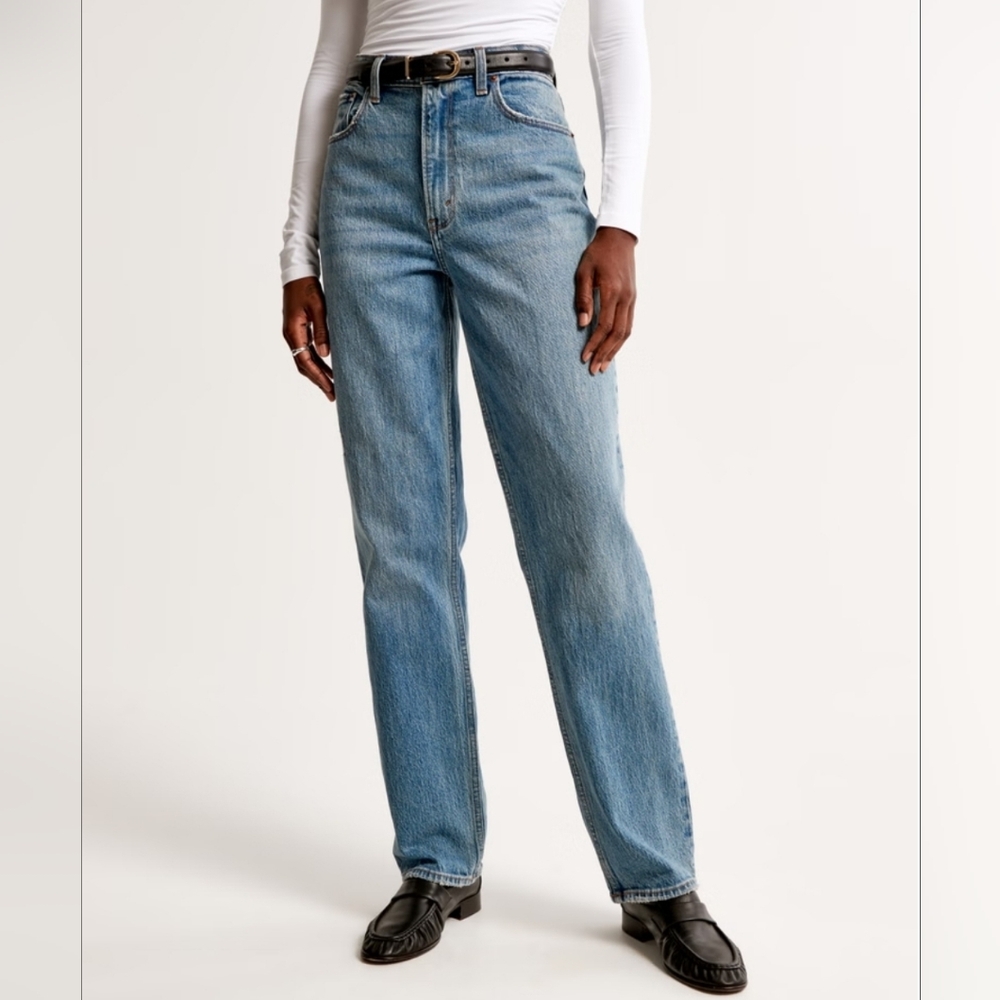 Abercrombie & Fitch High-Rise Straight Leg Light Blue Jeans